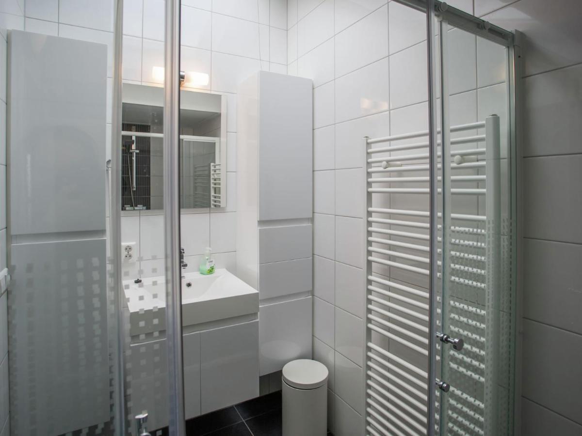 Holiday Home In Kattendijke With Terrace Zewnętrze zdjęcie